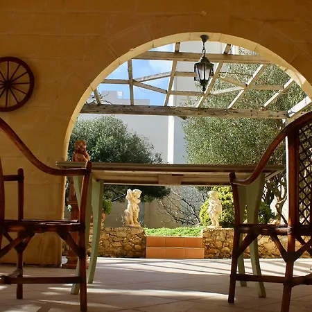 Ta Oneira Bed & Breakfast *